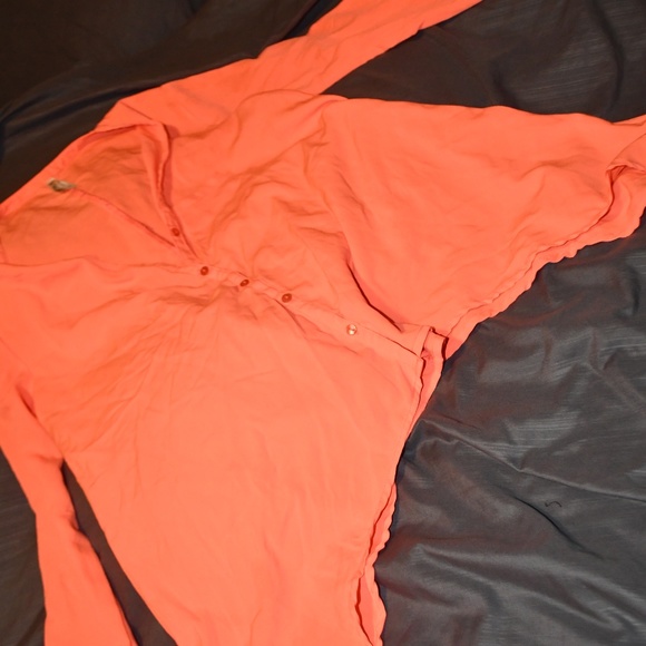 Flowy Button-Up Shirt - Picture 3 of 3